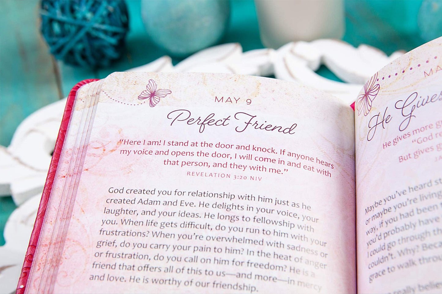 365 Daily Devotions: Be Still And Know - Re-vived