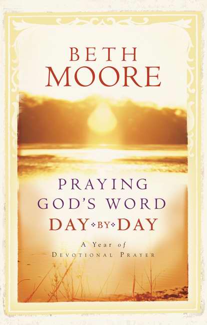 Praying God'S Word Day By Day - Re-vived