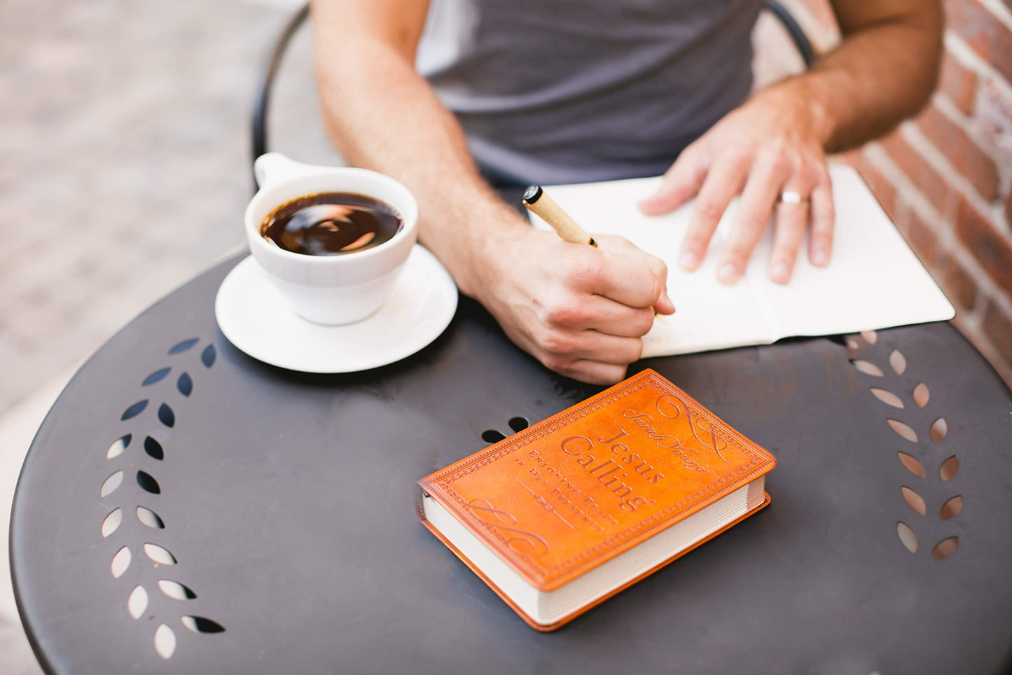 Jesus Calling - Deluxe Edition Brown Cover - Re-vived