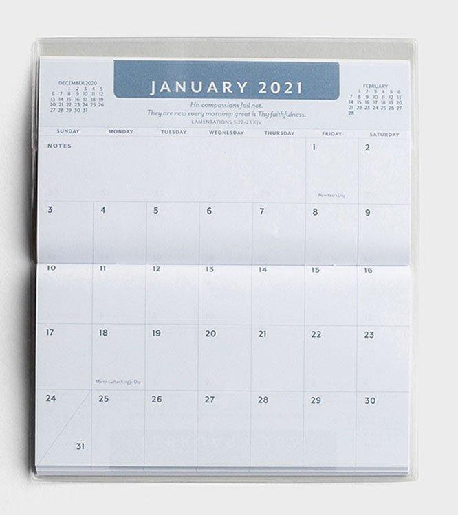 2021 28-Month Planner: Pineapple