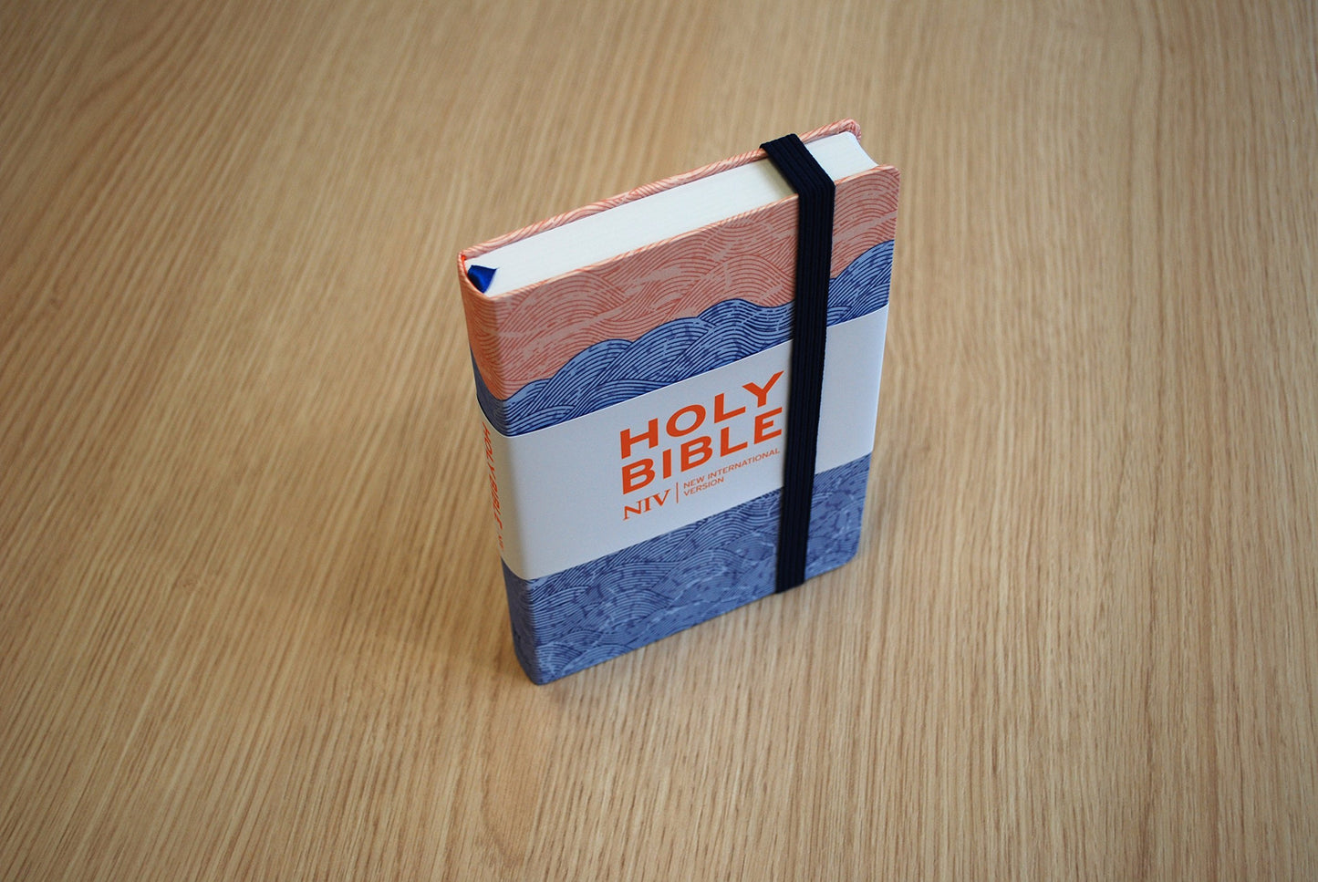 NIV Thinline Blue Waves Cloth Bible